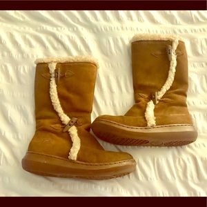 Rocket Dog brown boots with fur lining size 8
